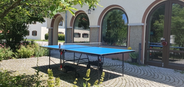 Neue Tischtennisplatte